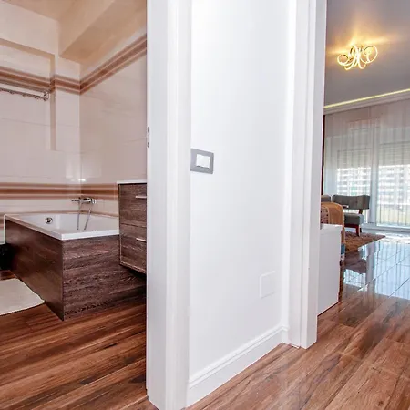 Studio Pearl - White Tower Apartment